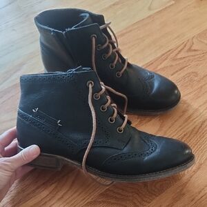 Josef Seibel Siena AnklenBooties Size 8